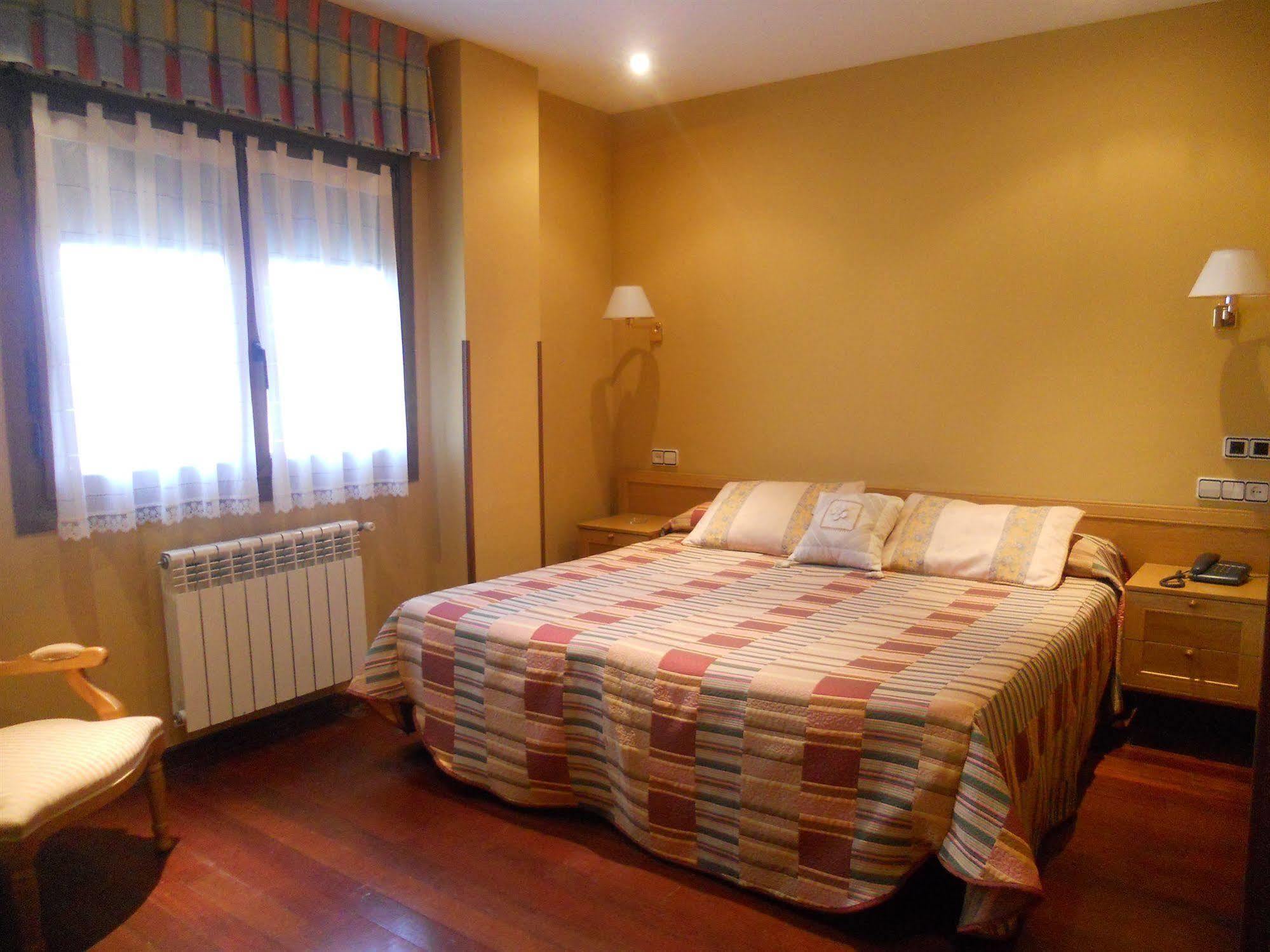 Hotel San Remo Villaviciosa (Asturias)